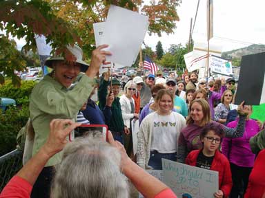 DSC08252-Merkley-stmt